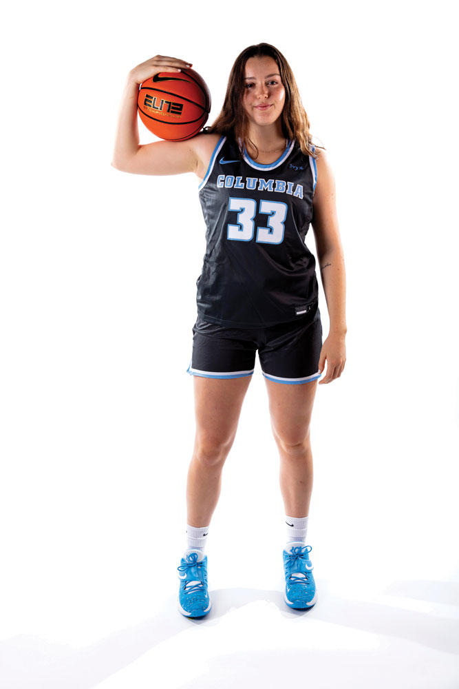 Noa Comesaña GonzÁlez ’25 in her basketball uniform